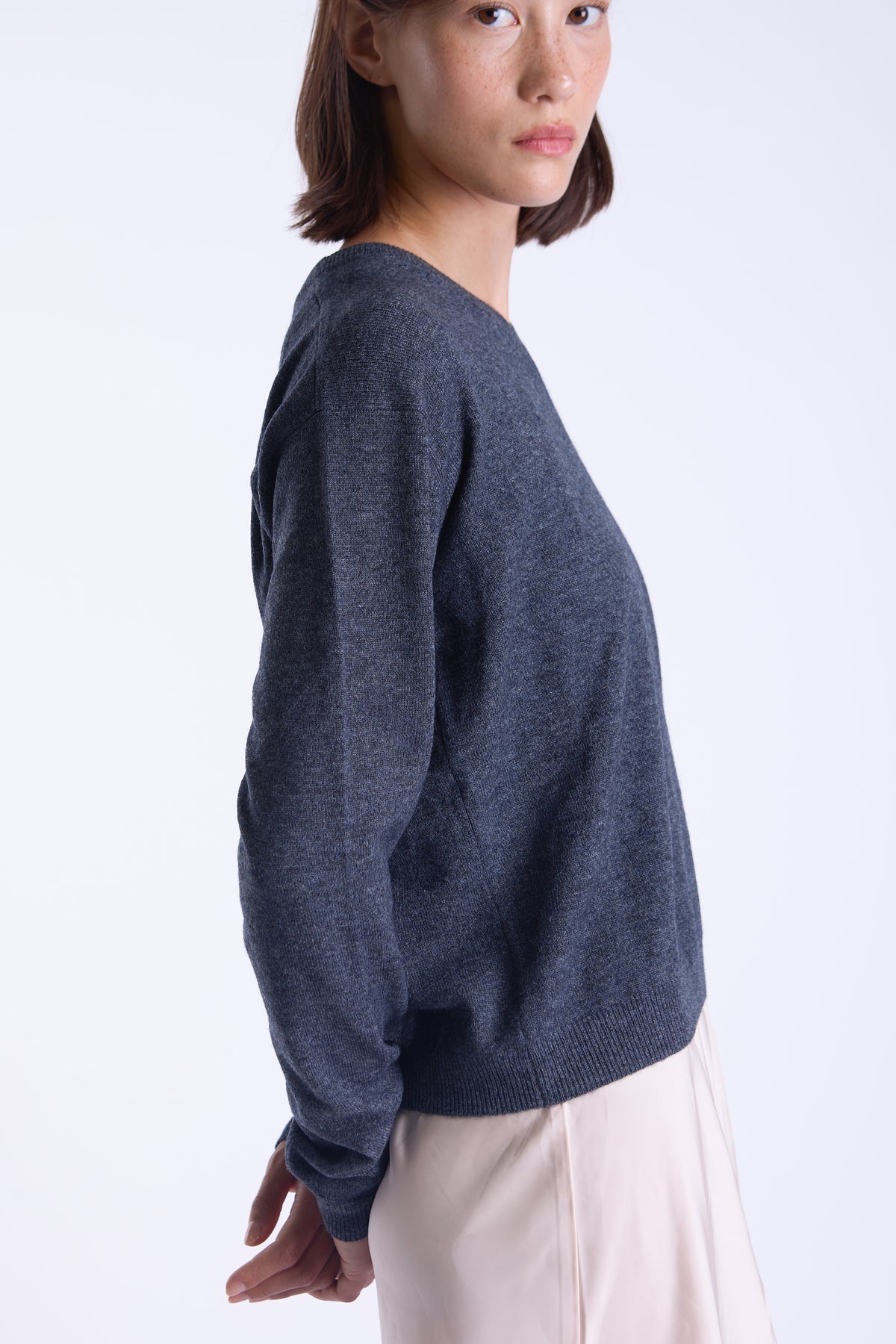 colour:charcoal grey | side